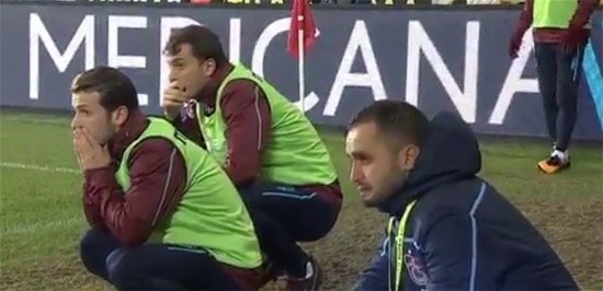5-0'lık yenilgi hüngür hüngür ağlattı-25424
