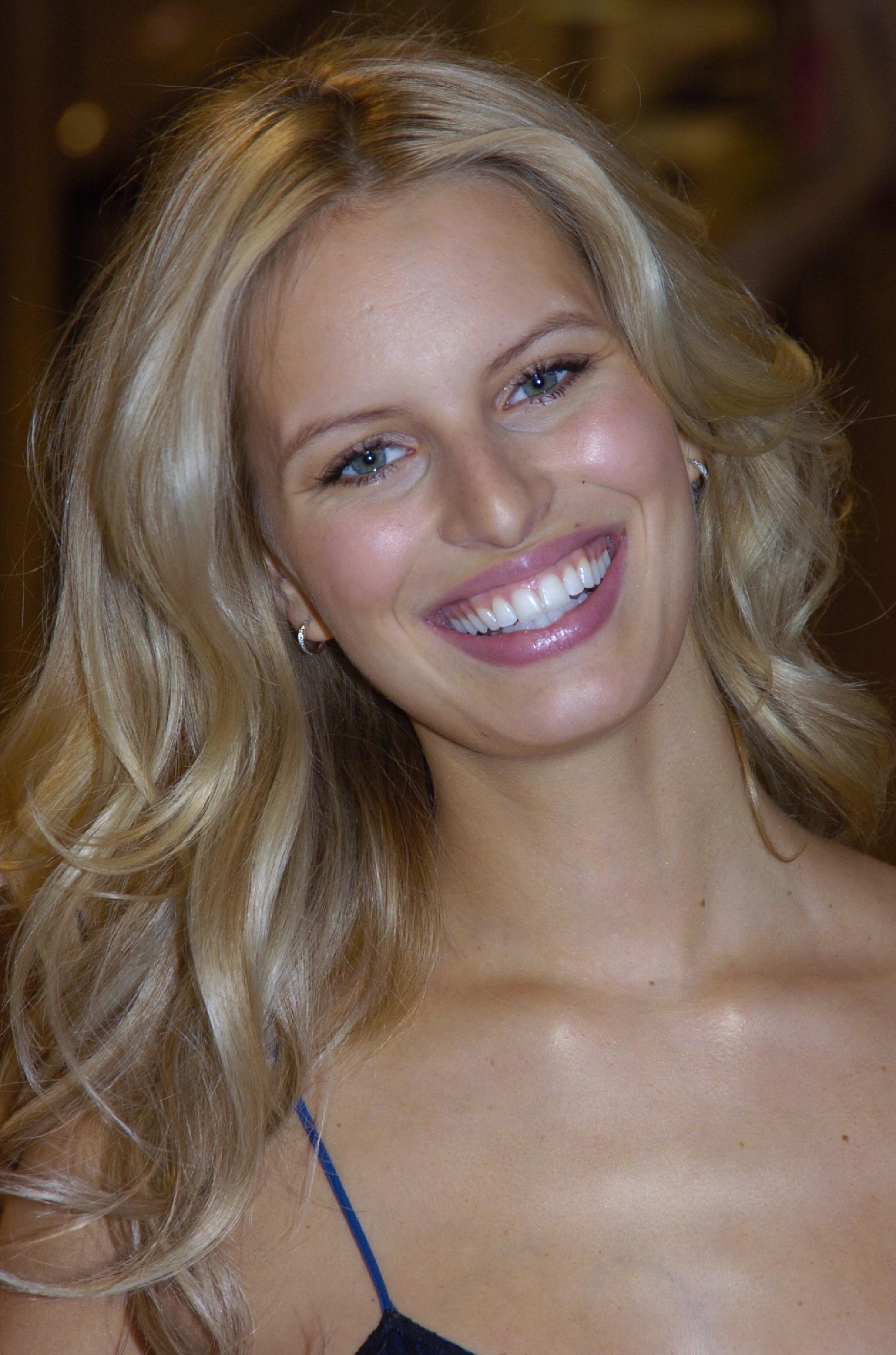 karolina kurkova_14995